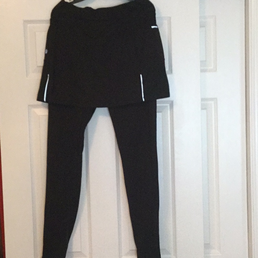 Athleta skirted leggings